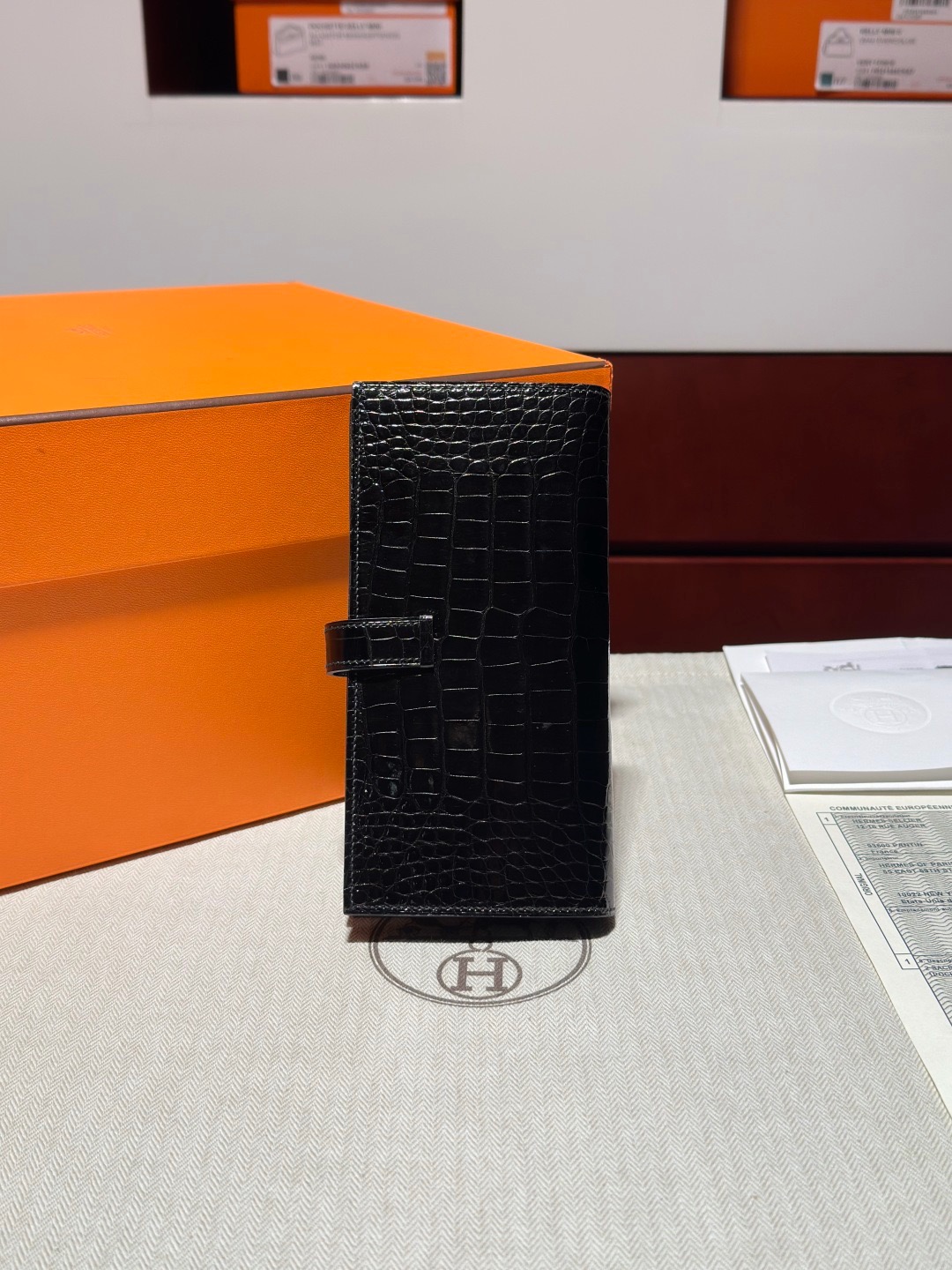 H Bean Wallet Crocodile