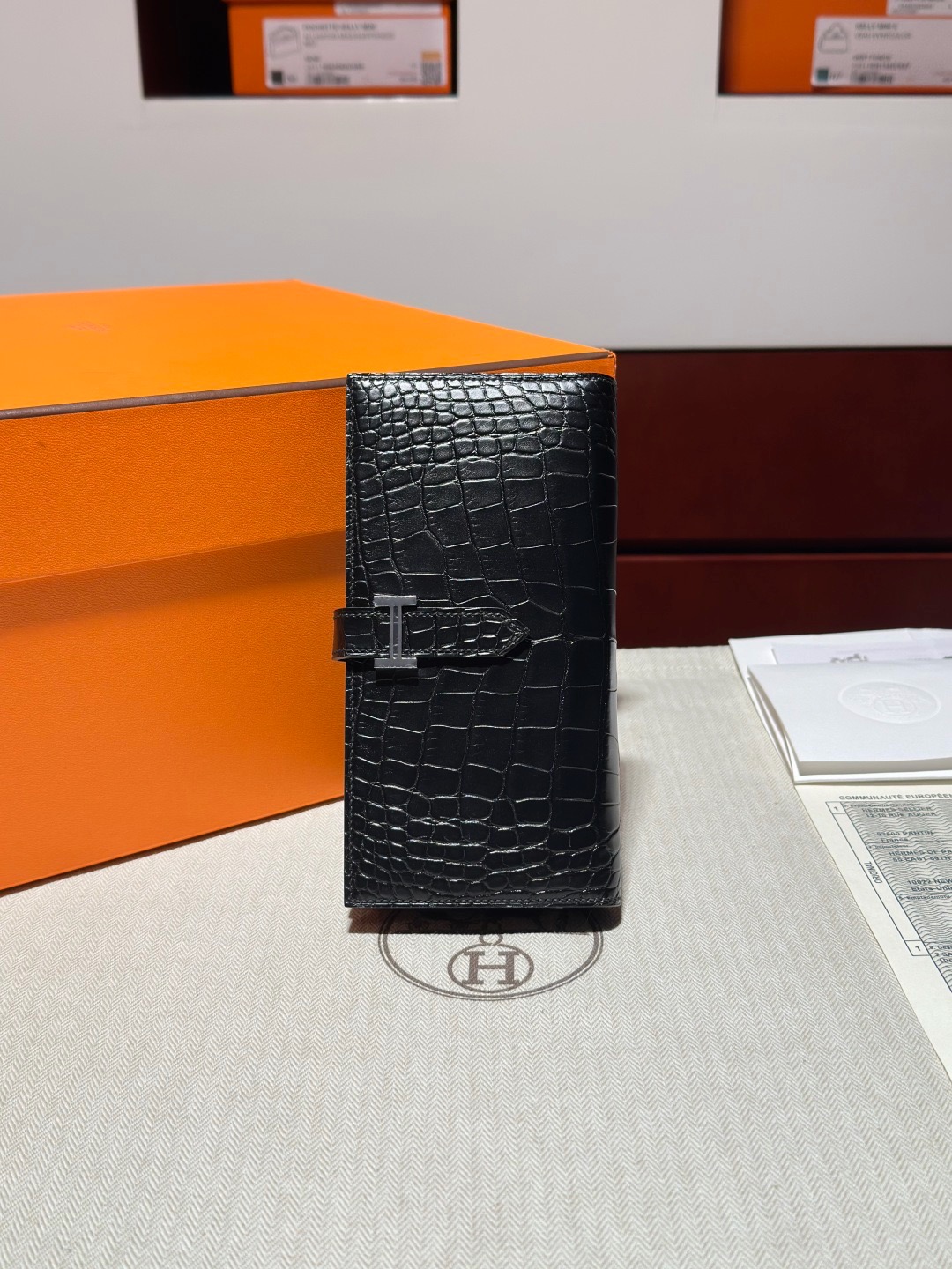 H Bean Wallet Crocodile