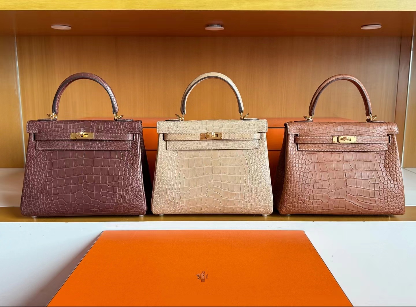 KL25 Crocodile Leather