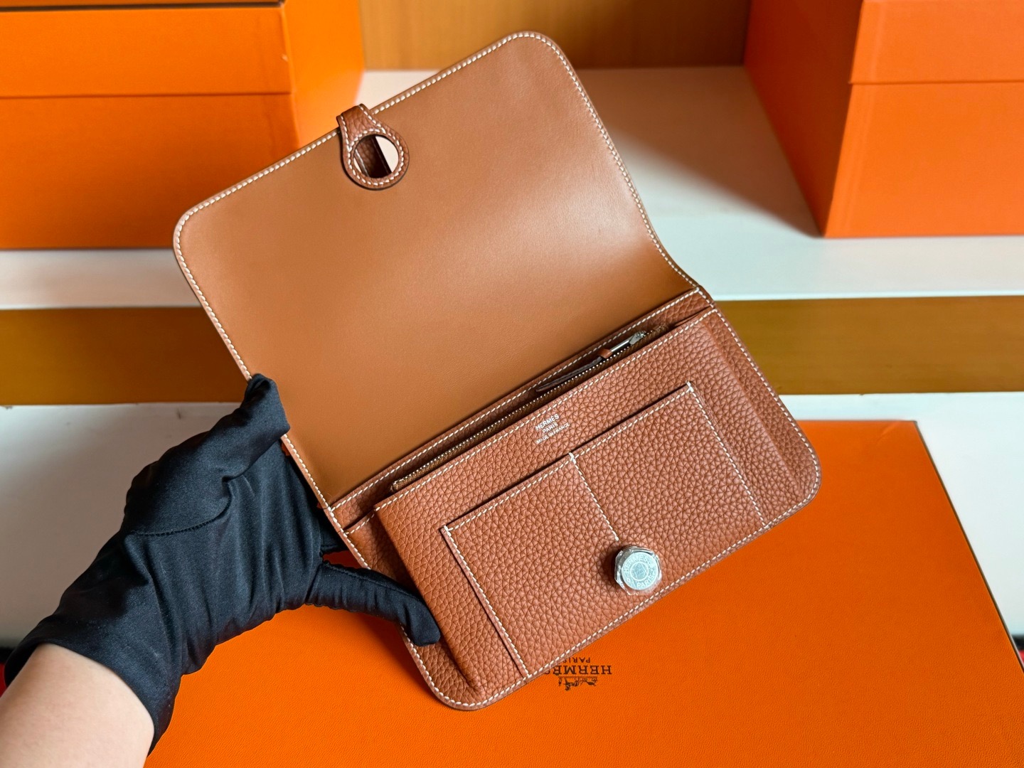 Dogon Dou Wallet