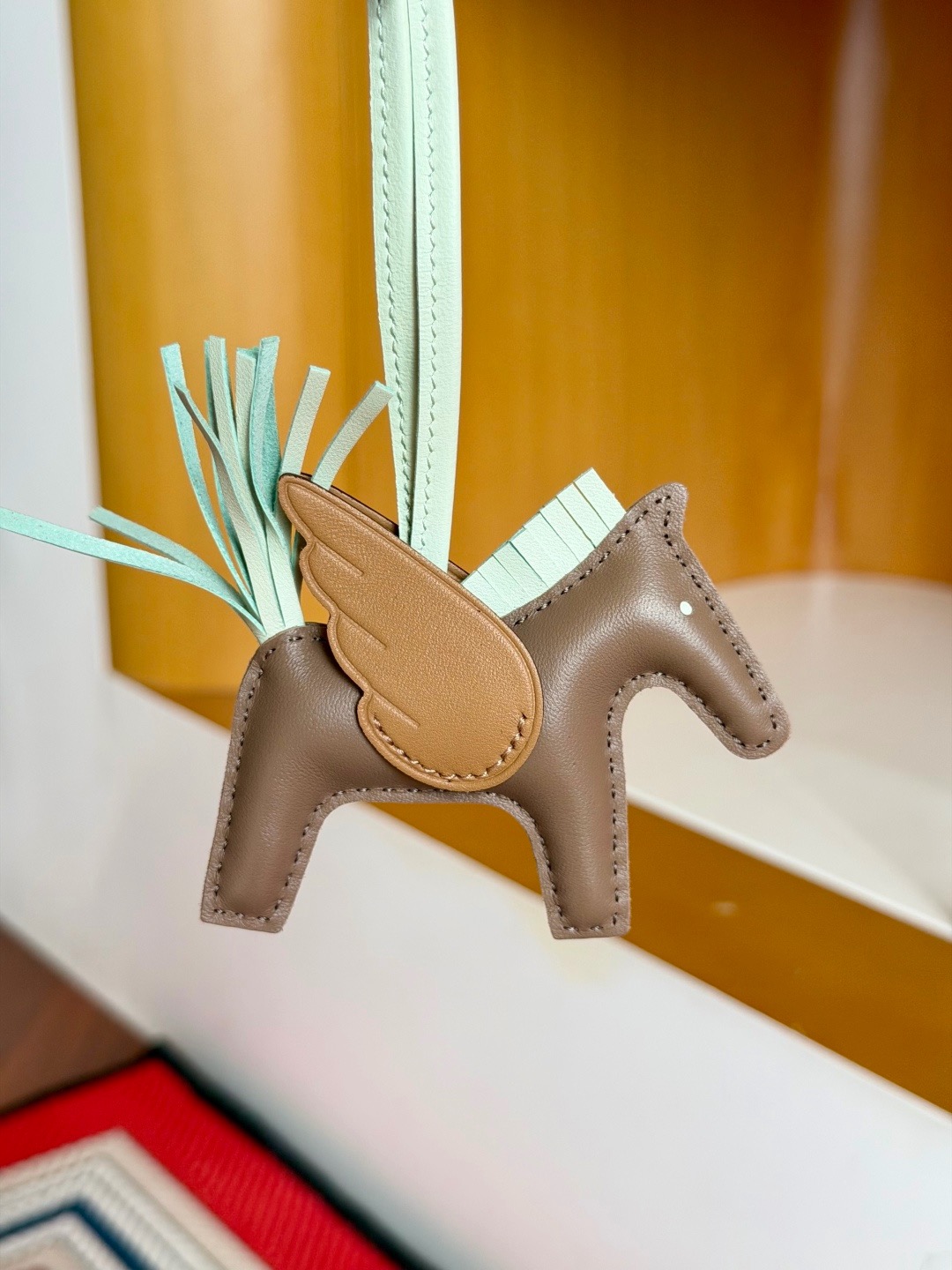 H Pony
